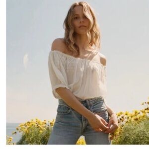 Doen Cream Embroidered Blouse